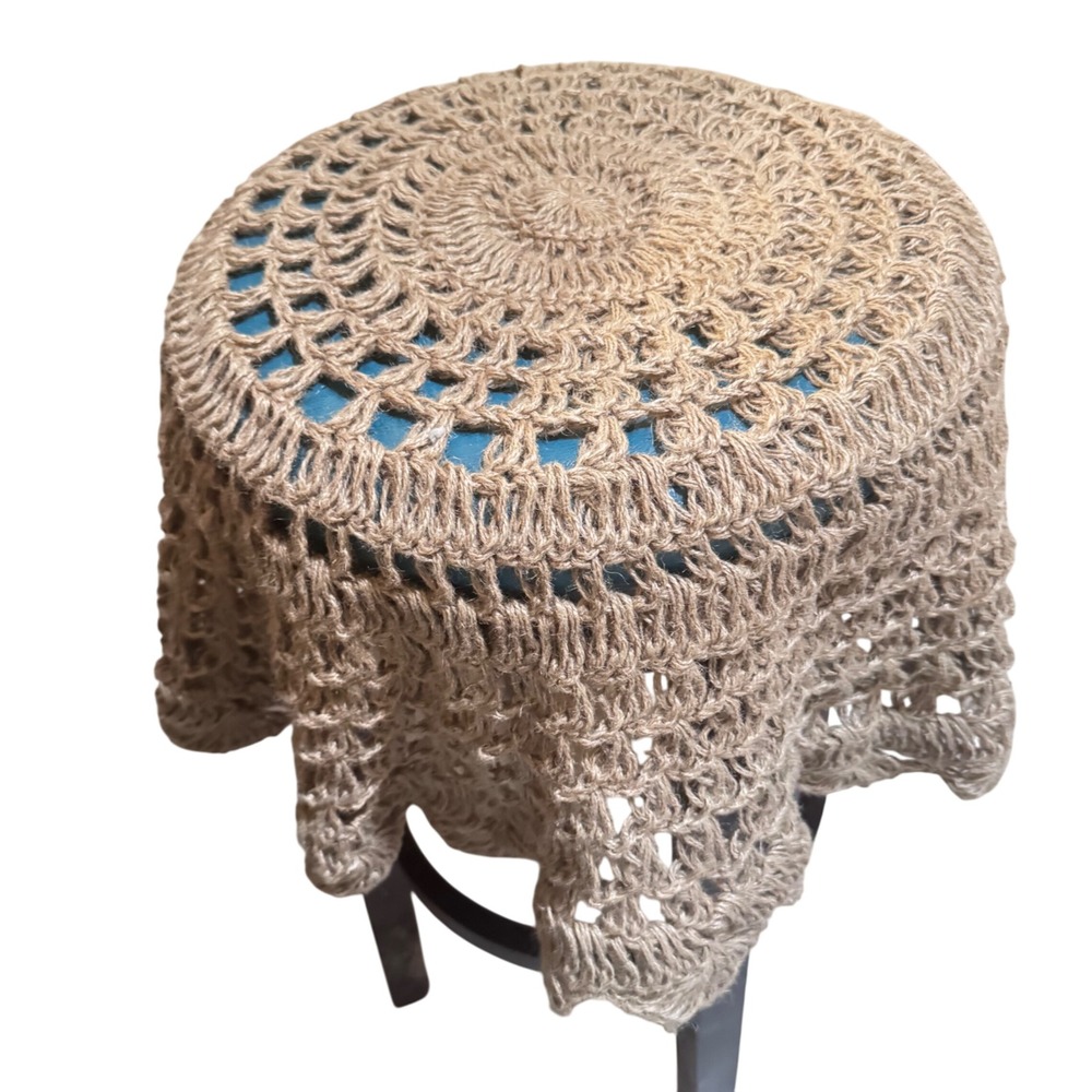 The Beer Valley Brown Jute Crochet Cover Handmade Round  35"  Diameter
EUC‎